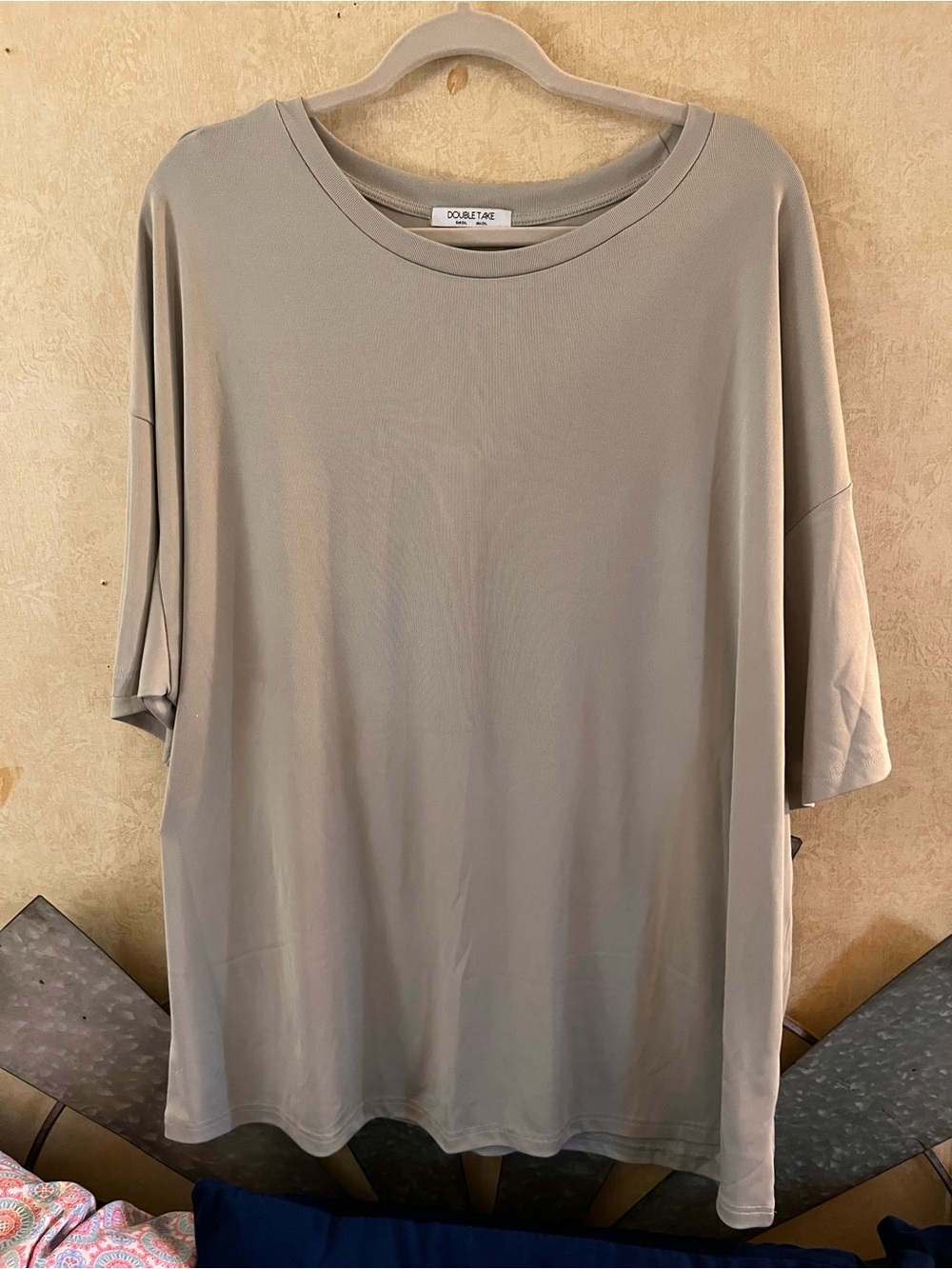 DOUBLEFATE Women's Relaxed Crewneck and the bottoms this is a set -in Light Gray
